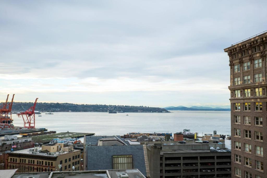 Seattle – Komfortables Hotel im Herzen der City: Courtyard Seattle Downtown